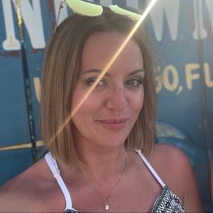 Meet your Posher, Cara